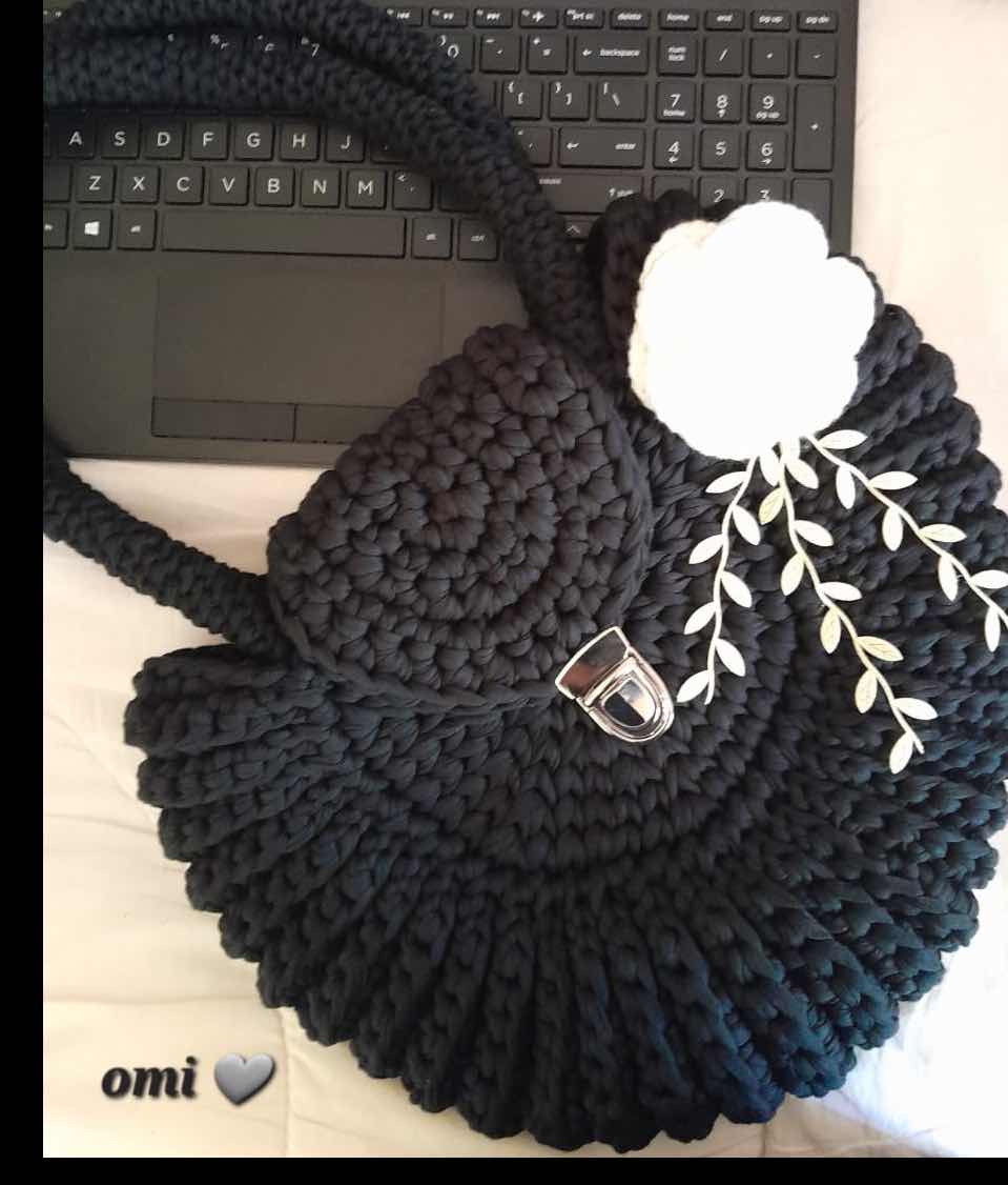 Hand bag